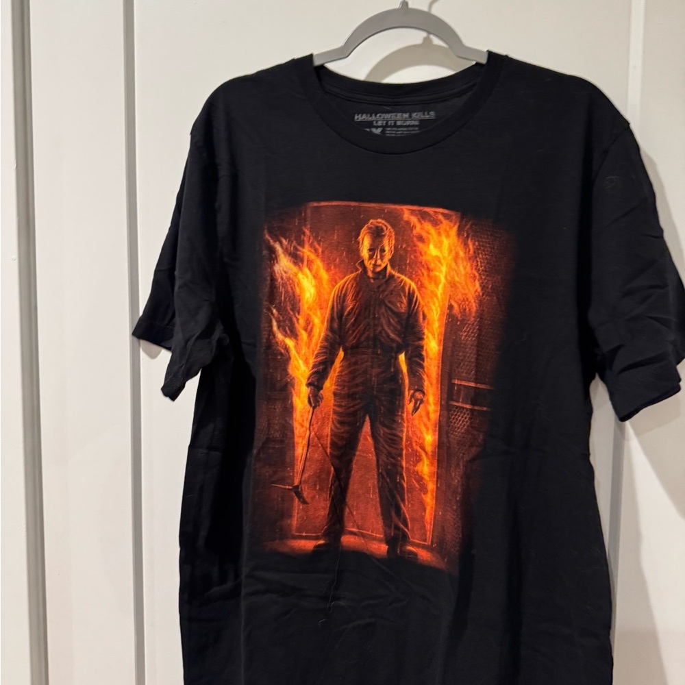 Bundle: Graphic Horror T-Shirt (Halloween)